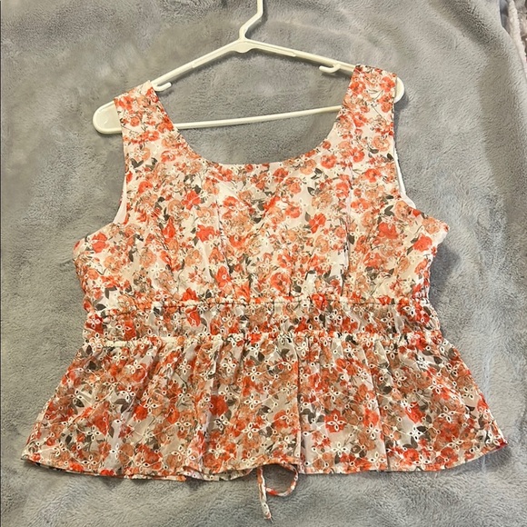 Versona Women’s Floral Sleeveless Top - Orange and White. NWOT - Picture 2 of 7
